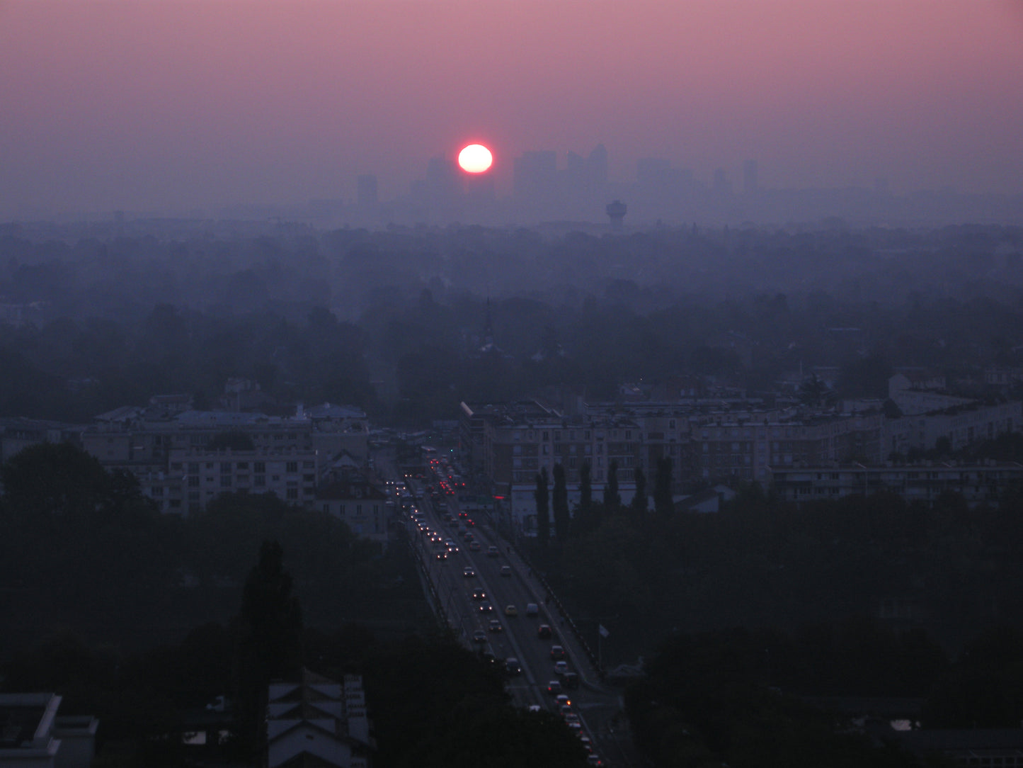 Soloppgang over Paris
